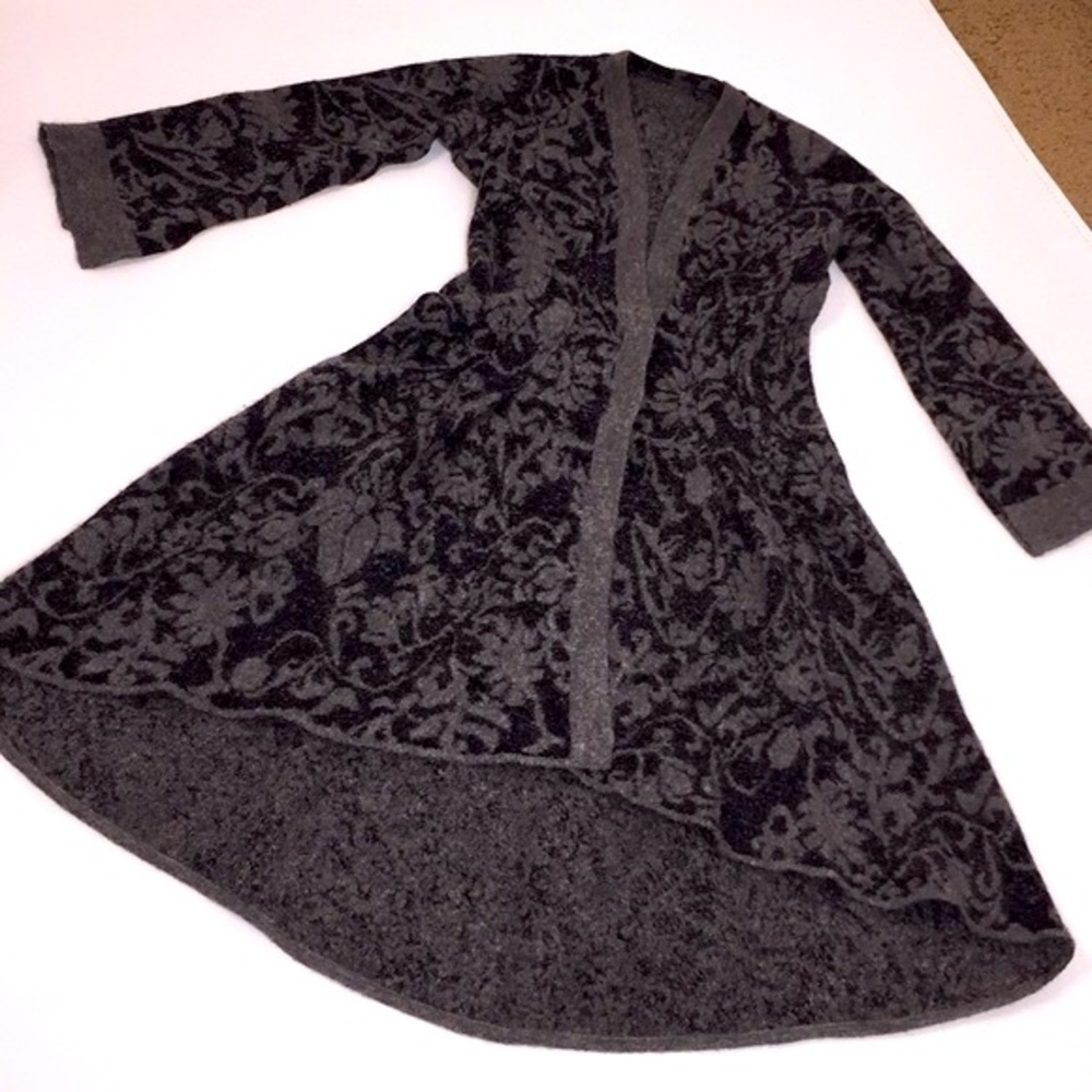SHE’S  SO  long Cardigan made in Italy